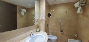 Double Room Single Use, Multiple Beds