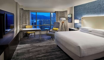 Room, 1 King Bed (High Floor)