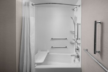 Room, 2 Queen Beds, Corner