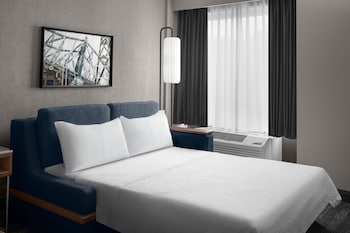 Room, 1 King Bed with Sofa bed (Mobility Accessible, Roll-in Shower)