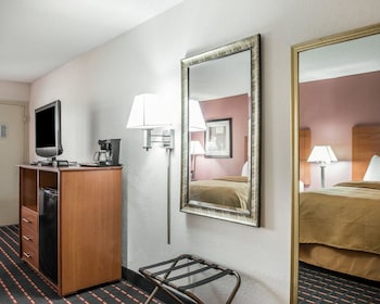 Standard Room, 2 Double Beds, Non Smoking