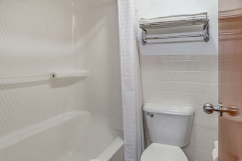 Standard Room, 2 Queen Beds, Non Smoking