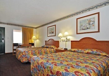 Standard Room, 2 Queen Beds, Non Smoking