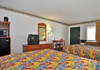 Standard Room, 2 Queen Beds, Non Smoking