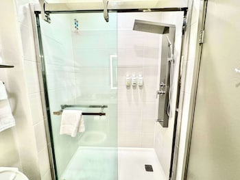 Suite, 1 King Bed, Non Smoking