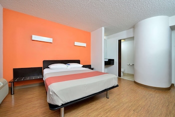 Standard Room, 1 Queen Bed, Accessible, Non Smoking