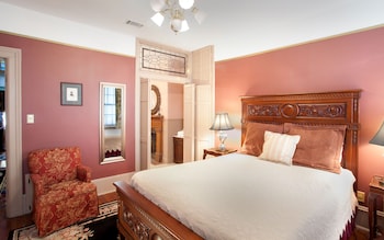 Room, 1 Queen Bed (303), Stairs Required