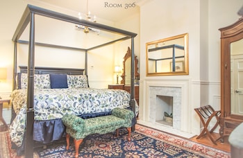 Room, 1 Queen Bed (306), Stairs Required