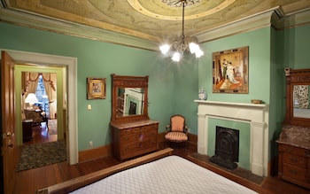 Room, 1 Queen Bed (302), Stairs Required
