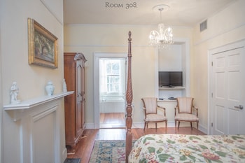 Room, 1 Queen Bed (308), Stairs Required