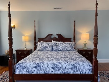Room, 1 King Bed (406), Stairs Required