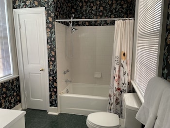 Room, 1 King Bed (407), Stairs Required