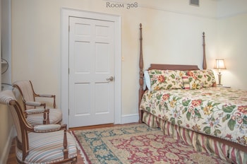 Room, 1 Queen Bed (308), Stairs Required