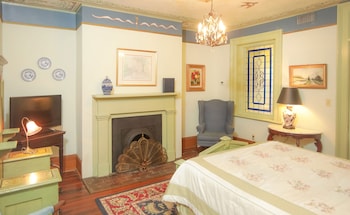 Room, 1 Queen Bed (301), Stairs Required