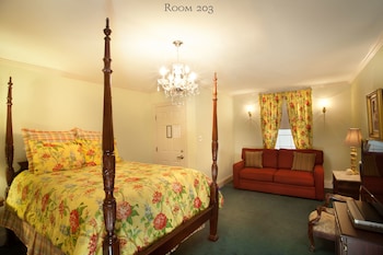 Room, 1 Queen Bed (203), Stairs Required