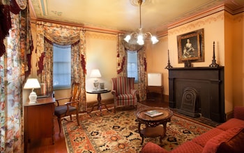Room, 1 Queen Bed (303), Stairs Required