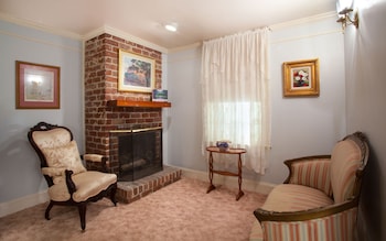 Room, 1 Queen Bed (205), Stairs Required