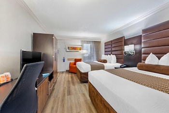 Standard Room, 2 Queen Beds, Non Smoking