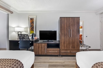 Standard Room, 2 Queen Beds, Non Smoking