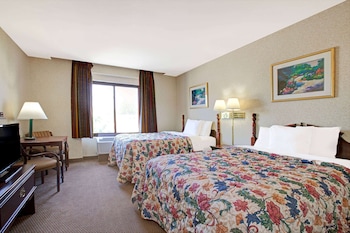 Deluxe Room, 2 Double Beds, Non Smoking