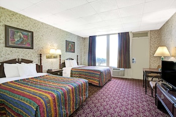 Deluxe Room, 2 Double Beds, Non Smoking