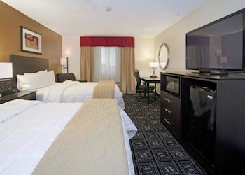 Standard Room, 2 Queen Beds, Non Smoking