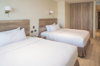 Deluxe Room, 2 Twin Beds