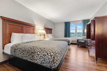 Room, 2 Queen Beds, Non Smoking (Second floor)