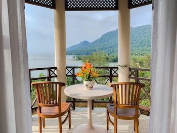Hill Top Sea View Deluxe