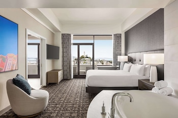 Presidential Suite, 1 King Bed, Balcony, Bay View