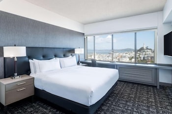 Deluxe Room, 1 King Bed, Bay View