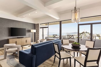 Presidential Suite, 1 King Bed, Balcony, Bay View