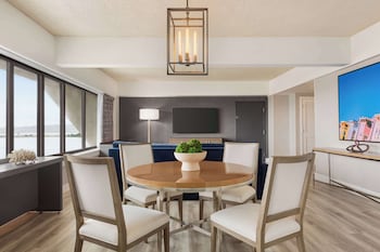 Presidential Suite, 1 King Bed, Bay View