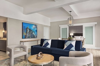 Presidential Suite, 1 King Bed, Balcony, City View