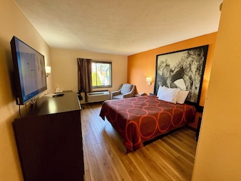 Standard Room, 1 Queen Bed