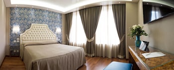 Deluxe Double Room, City View