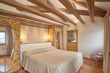 Suite, Canal View (Grand Canal)