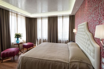 Deluxe Double Room, Canal View (Canal Grande)