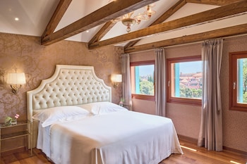 Superior Suite, Canal View (Small Canal Rio Novo and Garden)