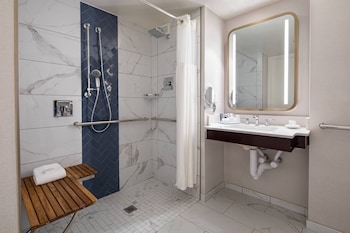 Room, 2 Queen Beds (Mobility Accessible, Roll-In Shower)