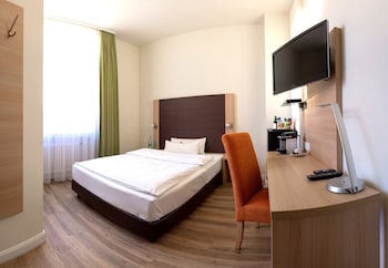 Standard Single Room, Courtyard Area
