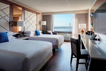 Club Room, 2 Double Beds