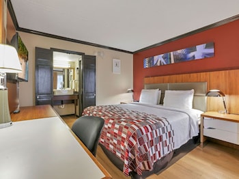 Superior Room, 1 King Bed, Accessible, Non Smoking
