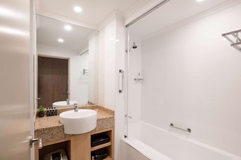 Executive Room, 1 King Bed, Balcony