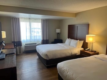 Room, 2 Queen Beds, Non Smoking