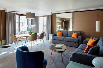 Club Suite, 1 Double Bed, Terrace, Corner (M Club Lounge Access)