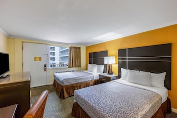 Standard Room, 2 Double Beds, Non Smoking