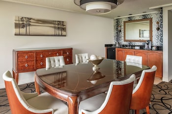 Presidential Suite, 1 King Bed, Accessible