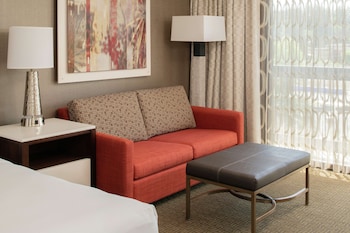 Room, 2 Queen Beds, Accessible (Mobility & Hearing, Roll-in Shower)
