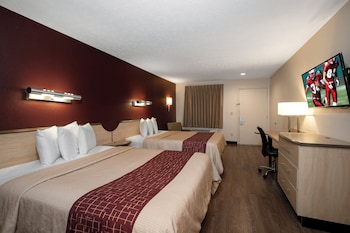Suite, 2 Queen Beds, Non Smoking, Jetted Tub